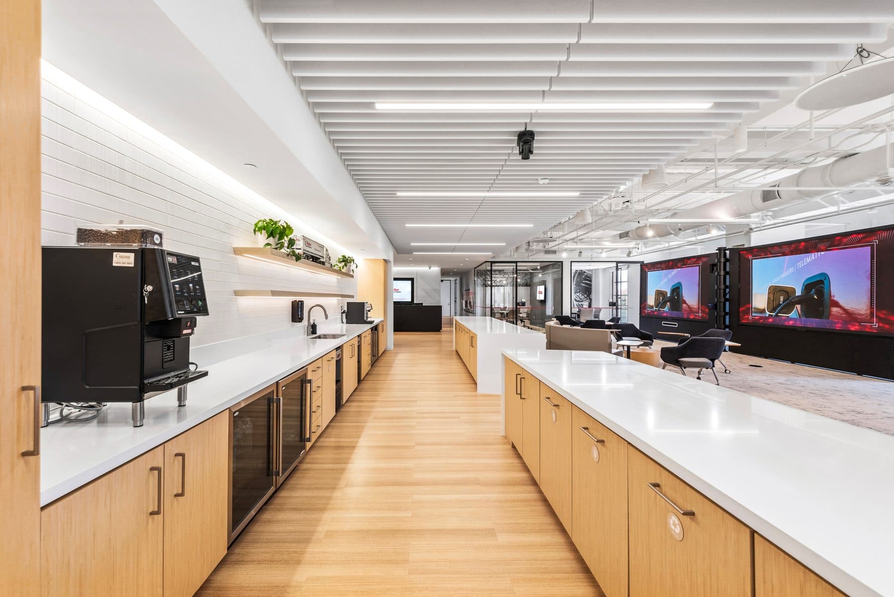 Ryder System headquarters interior, photograph 4