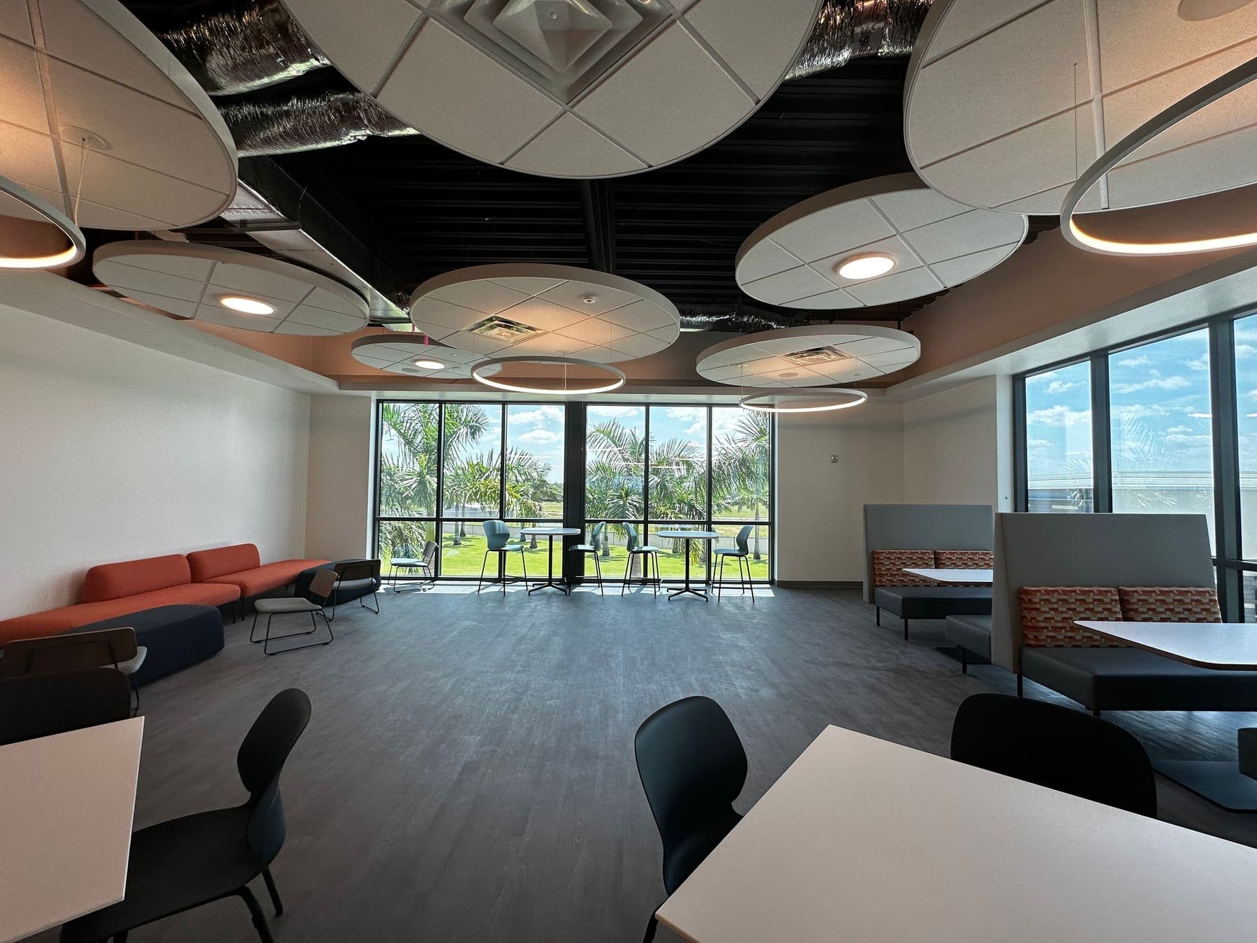 WorkEasy Software headquarters workplace interior, photograph 6